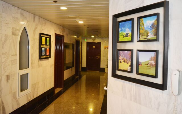 Landmark Plaza Hotel