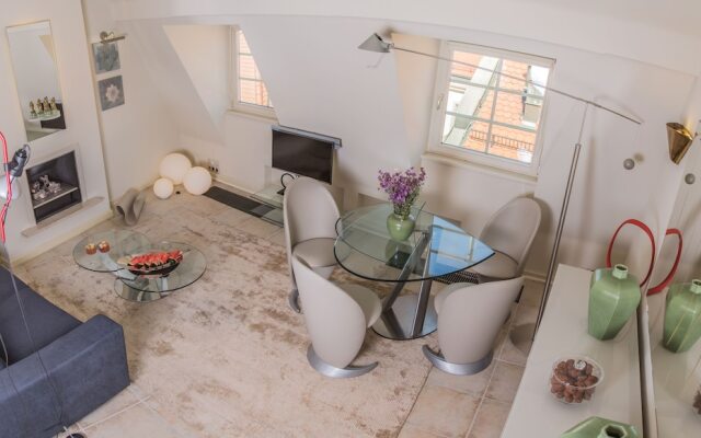 President Boutique Apartment