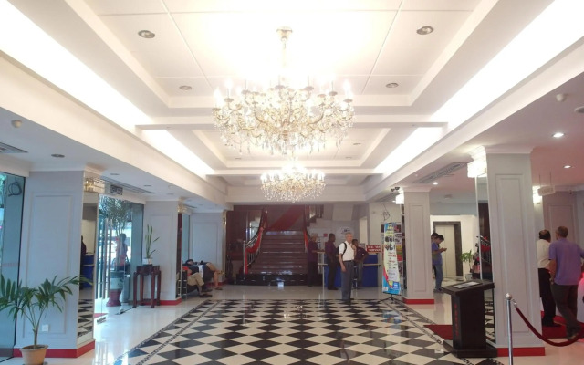 Red Rock Hotel
