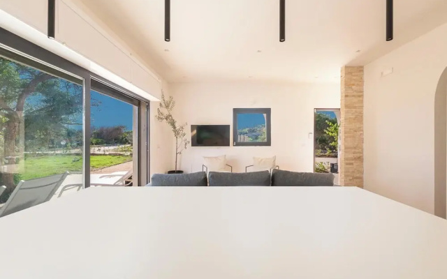 4147 Villa Daversa by Barbarhouse