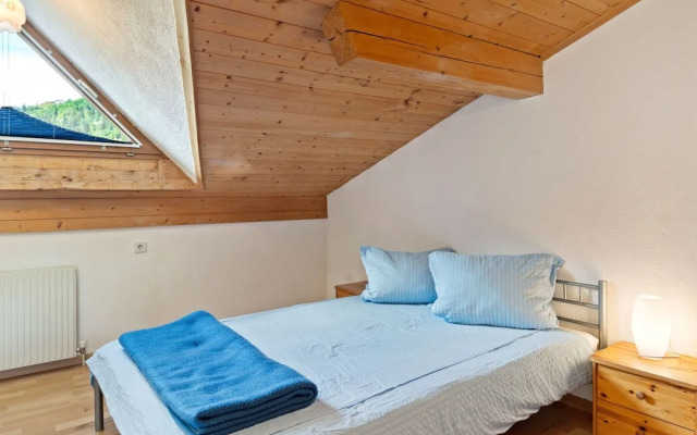 Simplistic Apartment in Fließ near Gachenblick Mountain