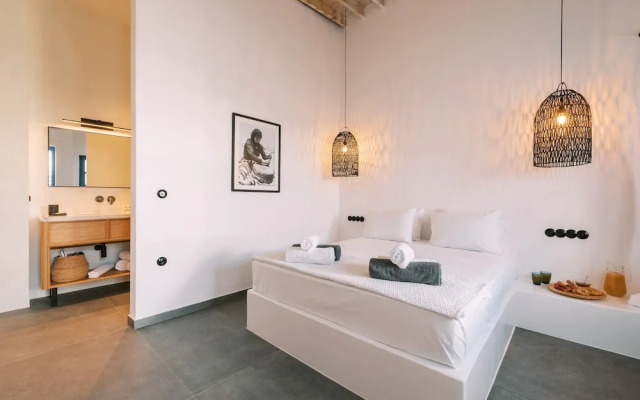 Kalathos Square Luxury Suites