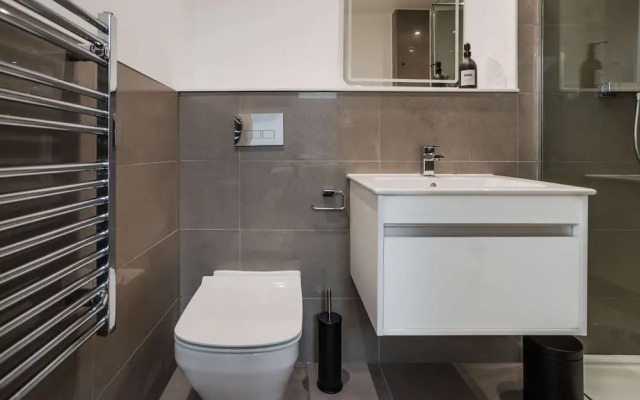 The Hidden Suite - 4BR Townhome Roof Top