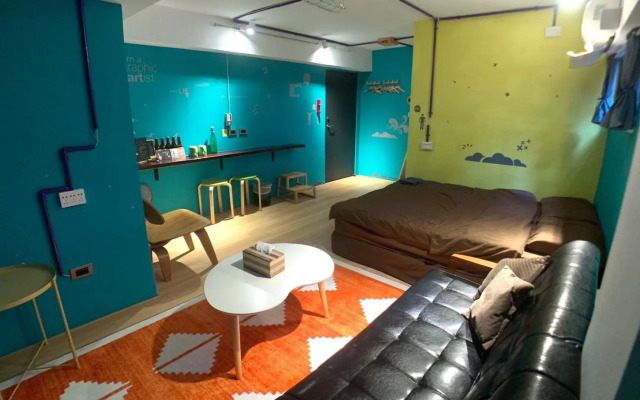 Leo ho Hostel