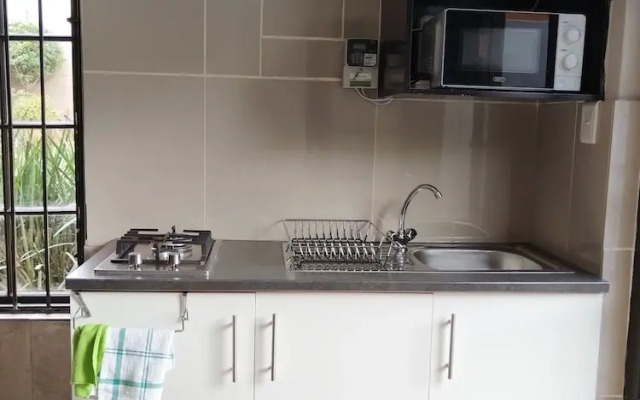 Charming Studio Oasis in Kensington, Johannesburg