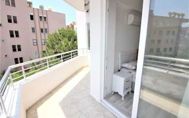 Gullerpinari Beach Apartment Yali