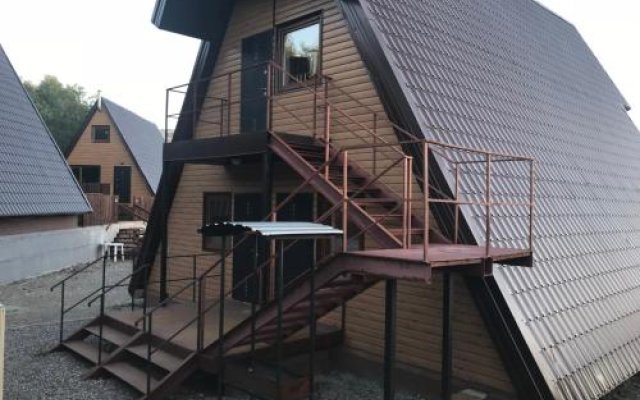 Guest house on Dolina Uyuta 1a