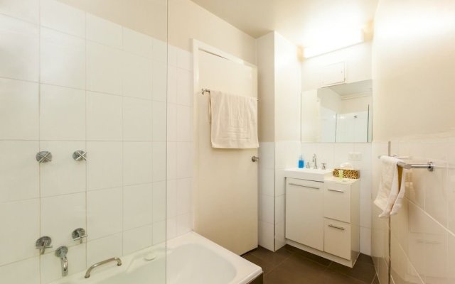 Staycentral Melbourne Serviced Apartments - CBD