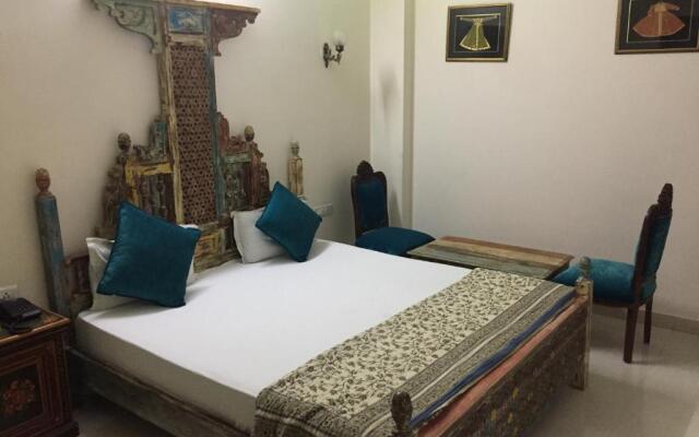 Little Ganesha Inn