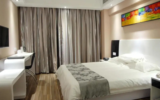 Super 8 Hotel