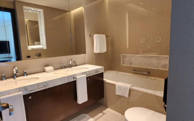 Manzil - 2BR Burj View Connected to Dubai Mall