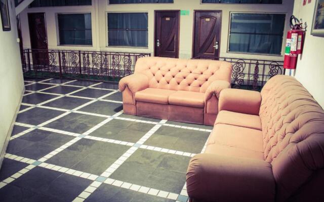 Cumbipar King Hotel