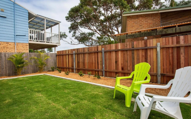 Sandy Feet Retreat - Pet Friendly - 1 Min Walk to Beach