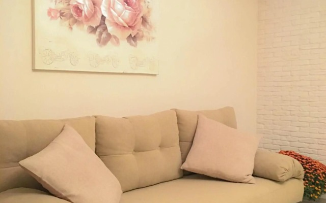 Studio Luxe on Victory Street in the city center