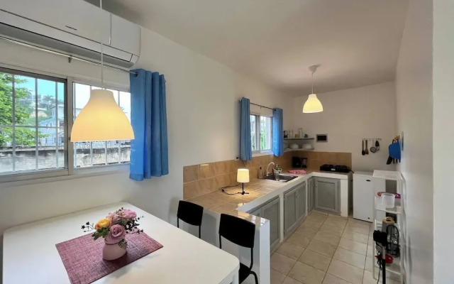 Secure 2-pers Apartment Close to the Beach