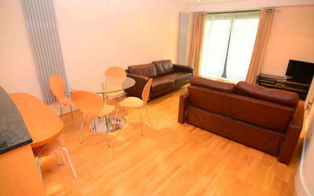 Apartment Wharf - Millharbour