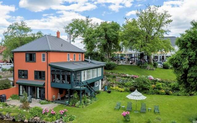 Upper Rideau Bed & Breakfast