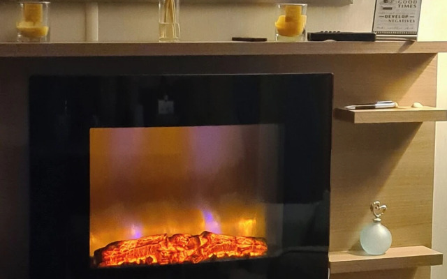 2 Bed Lodge - Sleeps 5 - Parking - Pets - Wifi