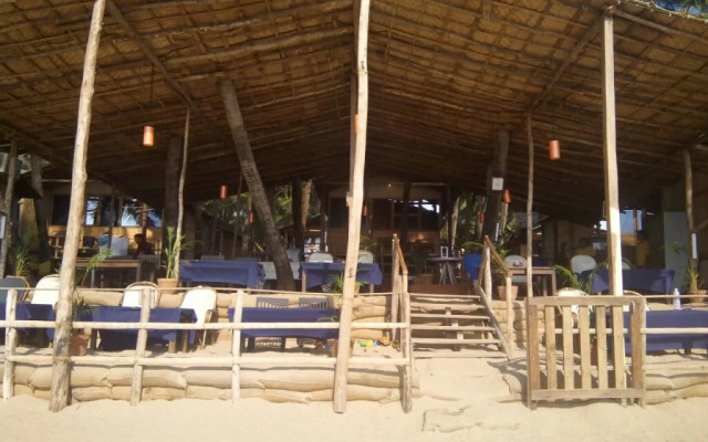 Cafe Del Sol Beach Bungalows