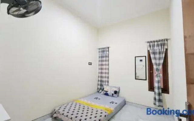 Surabaya Homey near UNAIR (Syariah)