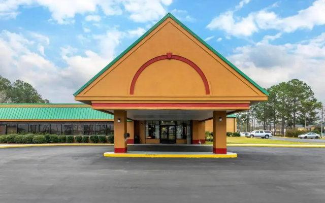 Travelers Inn Douglas By OYO US-441