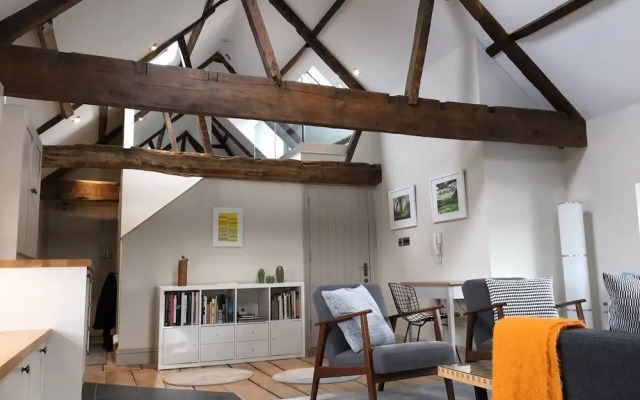 Stylish Wells Penthouse With Cathedral Views