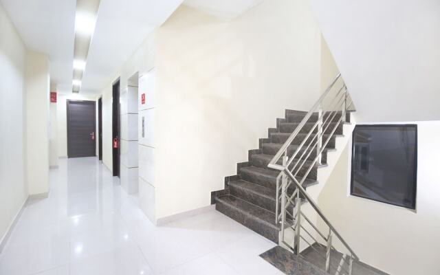 OYO 10318 Hotel Sukhman Residency