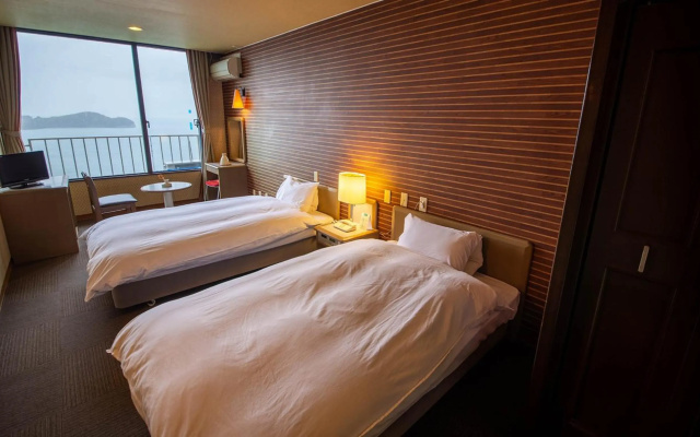 New Kankai Honkan Tenku Ocean View Hotel Kairo – Guest Rooms – Tonosho