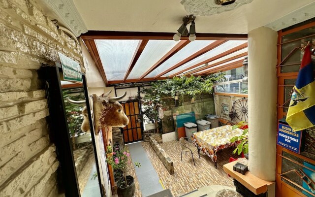 Hostal Taxo Yura