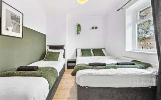 Luxe Stays - Sleeps 7 - Jacuzzi