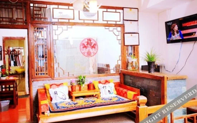 Two Cattle Inn Lijiang