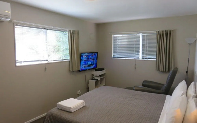 McWilliam Apartments