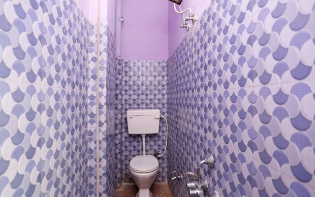 Spot On 45392 Maa Tara Hotel