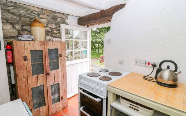 Treverbyn Smithy