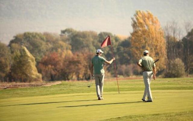 Old Lake Golf Hotel