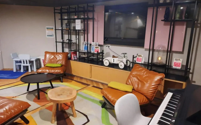 Studio With Balcony In Issy Les Moulineaux