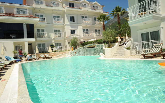 Montebello Deluxe