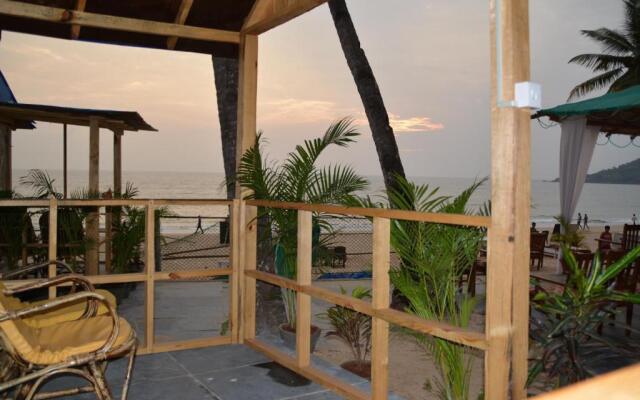 Roundcube Beach Bungalows