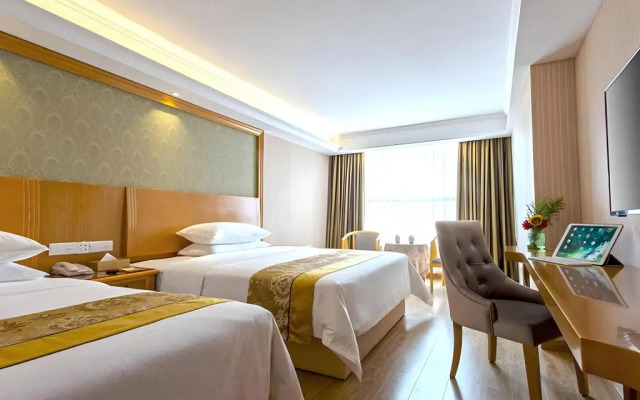 Vienna Hotel Chengdu Chunxi Road Tianfu Plaza Subway Station