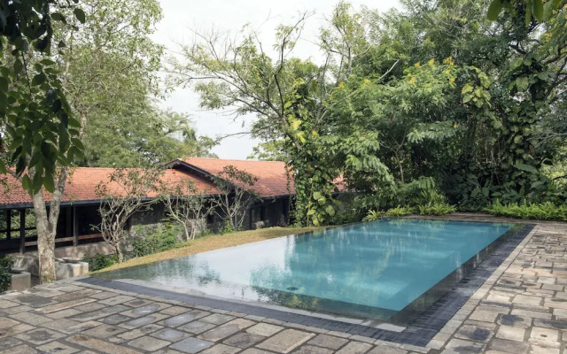 Stone House Suites Kandy