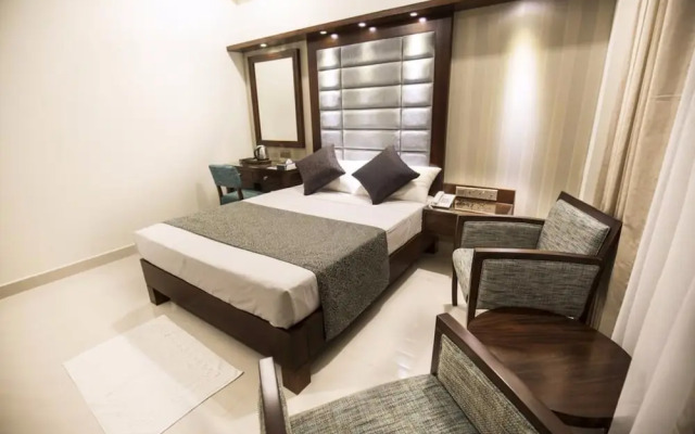 Grand 7 Hotel Kesbewa