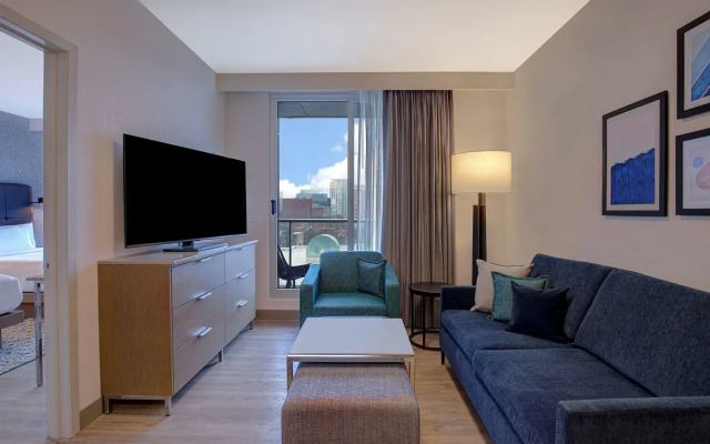 Homewood Suites by Hilton Montreal Downtown, QC