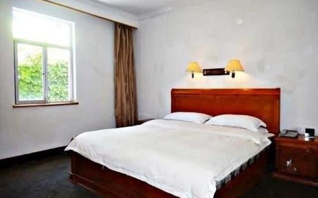 Jinhuan Hotel - Jiuhuashan