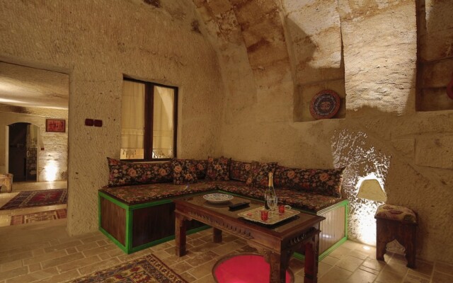 Adora Cave Suites