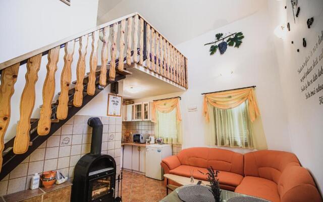 Holiday Home Vesna with Sauna