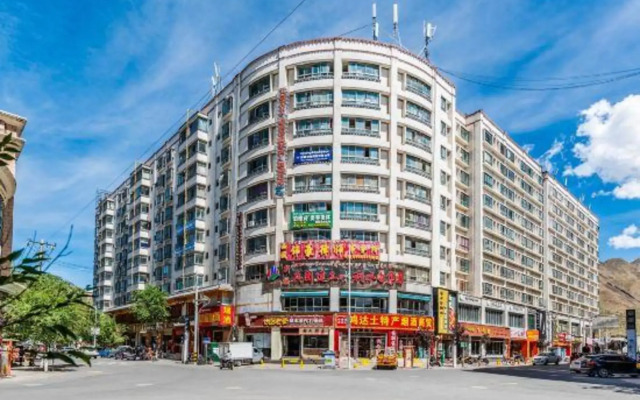 Homeinn Hotel (Lhasa Potala Palace South)