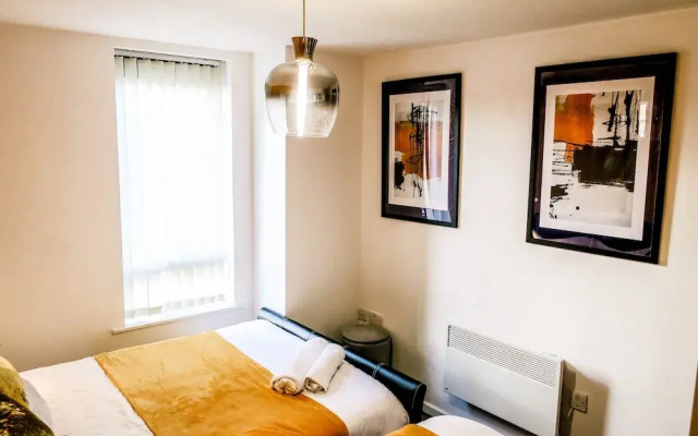 2 bed 2 bath apartment in City Centre