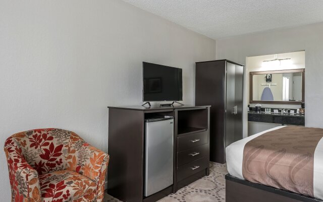 Quality Inn & Suites Kissimmee by The Lake