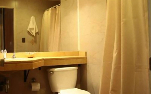 Howard Johnson by Wyndham Rinconada de Los Andes