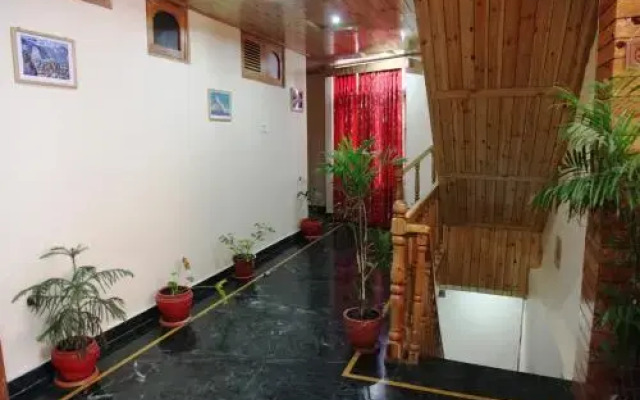 Hotel Naggar Delight